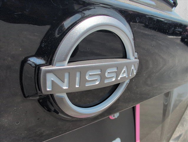 Used 2025 Nissan Kicks SR w/ Illumination Package FWD image 24