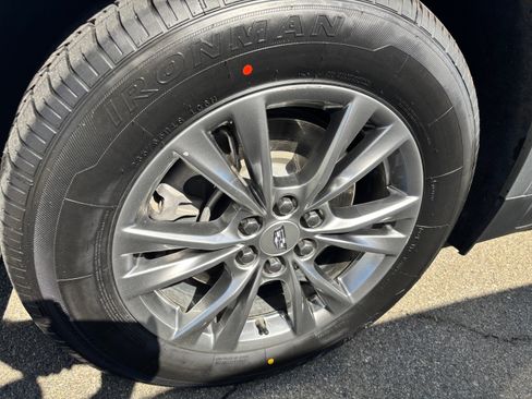 Used 2023 Cadillac XT5 Premium Luxury image 17