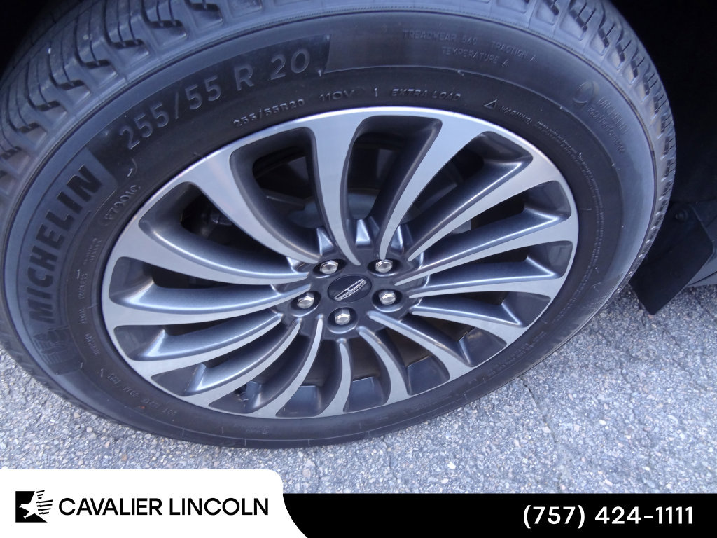 Used 2023 Lincoln Aviator AWD w/ Premium Package image 10