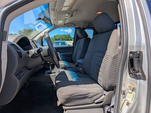 Used 2017 Nissan Frontier SV AWD/4WD image 12