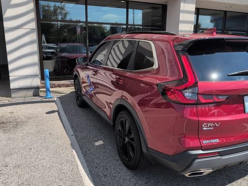 Used 2023 Honda CR-V Sport Touring image 4