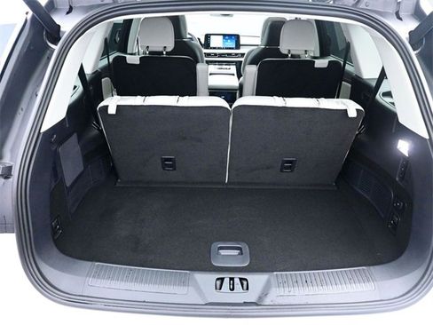 Used 2025 Lincoln Aviator Reserve w/ Equipment Group 201A image 24