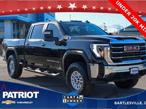 Used 2025 GMC Sierra 2500 SLE w/ SLE Value Package; image 1