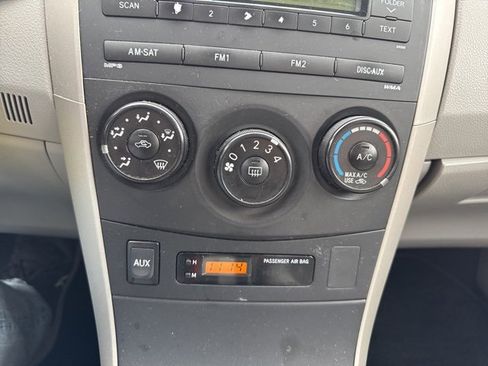 Used 2010 Toyota Corolla LE image 16