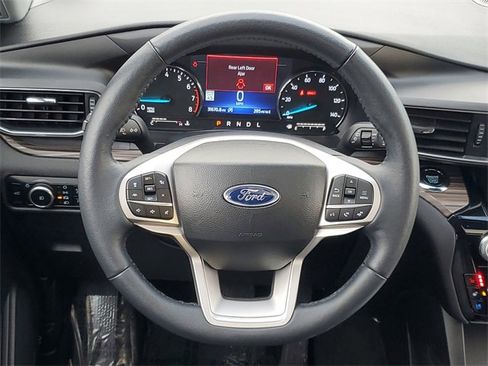 Certified 2023 Ford Explorer Limited w/ Limited Technology Package image 35