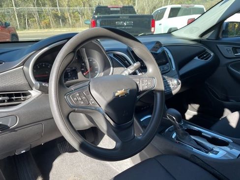 Used 2024 Chevrolet Malibu LT image 20