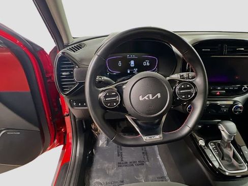 Certified 2023 Kia Soul GT-Line w/ GT-Line Technology Package FWD image 11