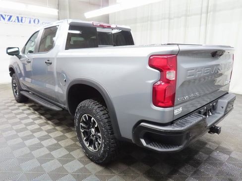Used 2023 Chevrolet Silverado 1500 ZR2 w/ Technology Package image 5