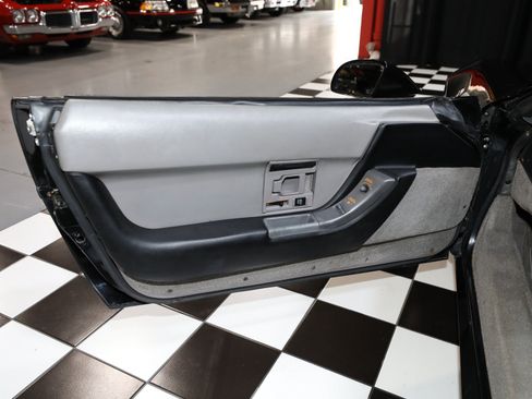 Used 1990 Chevrolet Corvette ZR-1 RWD image 45