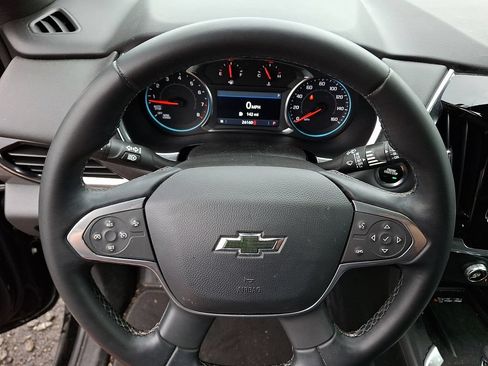 Used 2023 Chevrolet Traverse LT w/ Midnight/Sport Edition AWD/4WD image 24