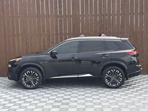 Used 2025 Nissan Rogue Platinum w/ Platinum Premium Package FWD image 15