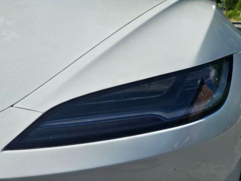 Used 2024 Tesla Model 3 Long Range AWD/4WD image 28