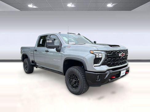 New 2026 Chevrolet Silverado 2500 ZR2 AWD/4WD image 6