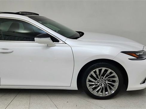 Used 2025 Lexus ES 350 Ultra Luxury image 7