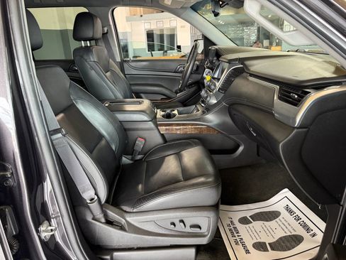 Used 2017 Chevrolet Tahoe LT image 12