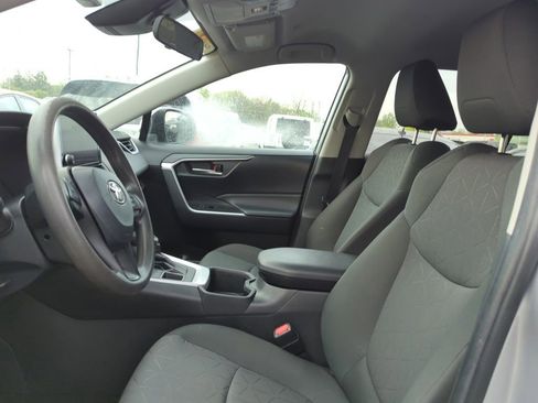 Used 2023 Toyota RAV4 XLE image 6