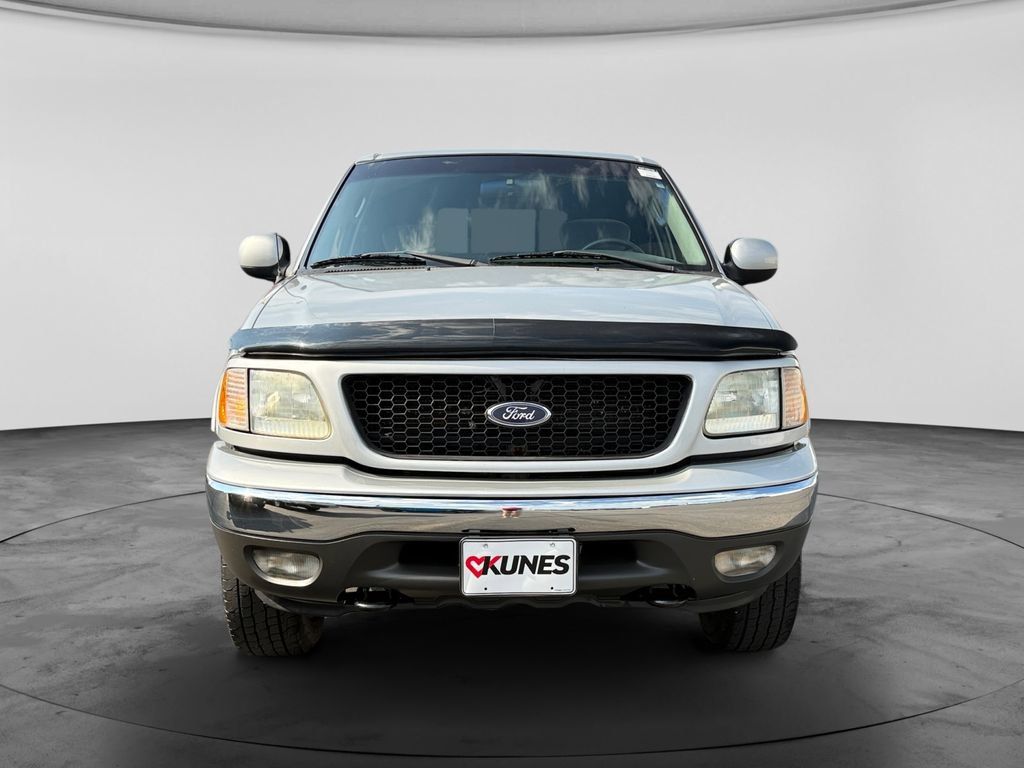 Used 2002 Ford F150 XLT AWD/4WD image 2