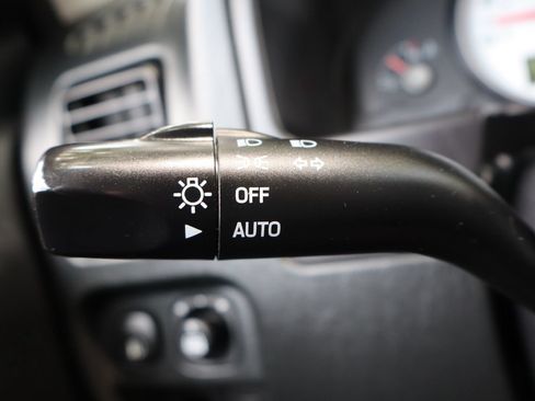 Used 2005 Ford Escape Limited AWD/4WD image 31