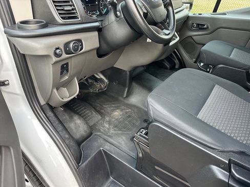 Certified 2024 Ford Transit 250 Low Roof w/ Exterior Upgrade Package image 12