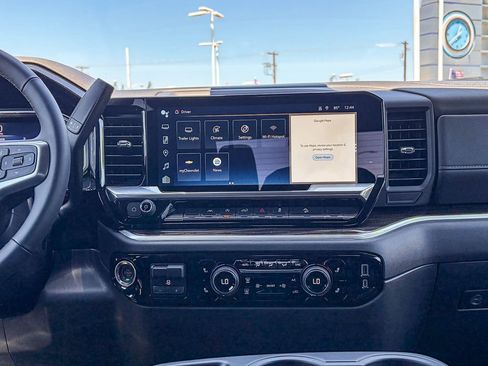 Used 2026 Chevrolet Silverado 1500 RST w/ Z71 Off-Road Package AWD/4WD image 16