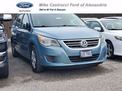Used 2010 Volkswagen Routan SE