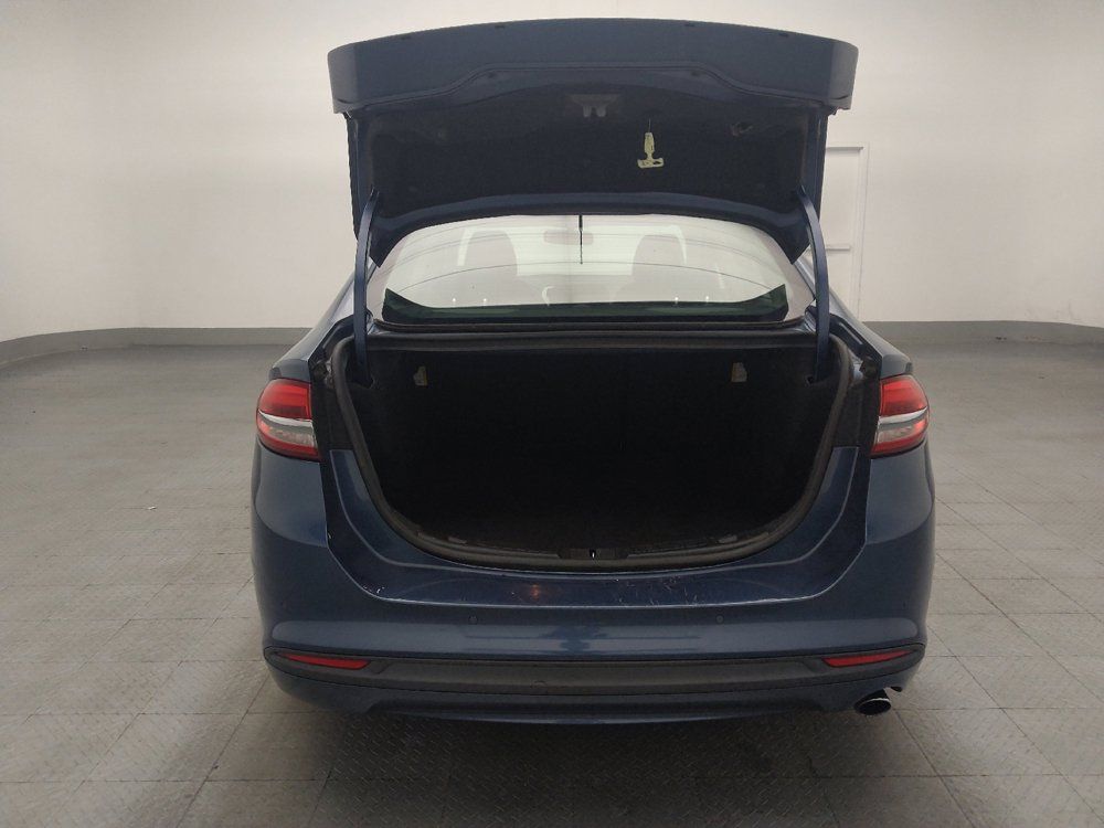 Used 2018 Ford Fusion SE w/ Fusion SE Technology Package FWD image 29