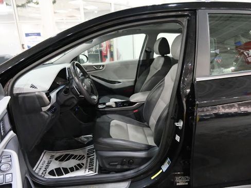 Used 2020 Hyundai Ioniq Limited image 15