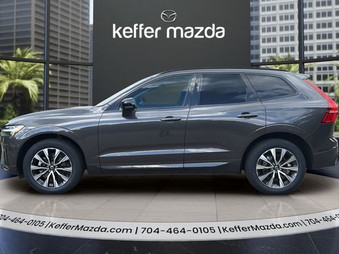 Used 2024 Volvo XC60 B5 Plus AWD/4WD image 4