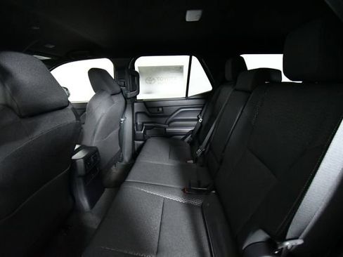 New 2026 Toyota 4Runner SR5 image 25