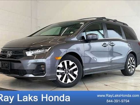 Certified 2026 Honda Odyssey EX-L image 1