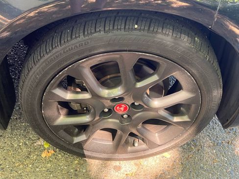 Used 2017 FIAT 124 Spider Abarth RWD image 10