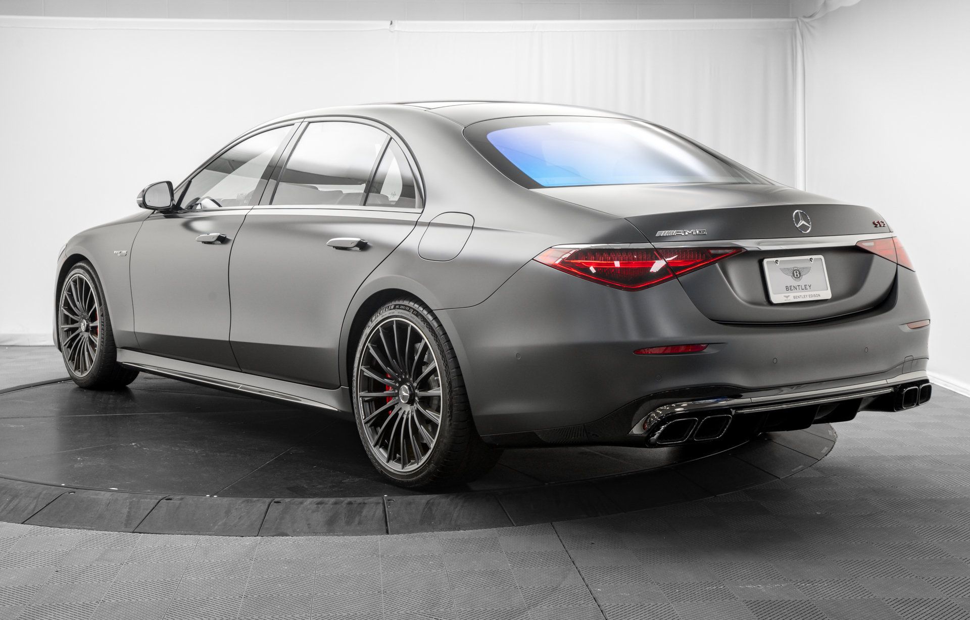 Used 2024 Mercedes-Benz S 63 AMG S w/ AMG Night Package image 5
