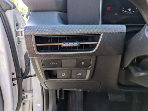 Used 2025 Hyundai Sonata SEL FWD image 16