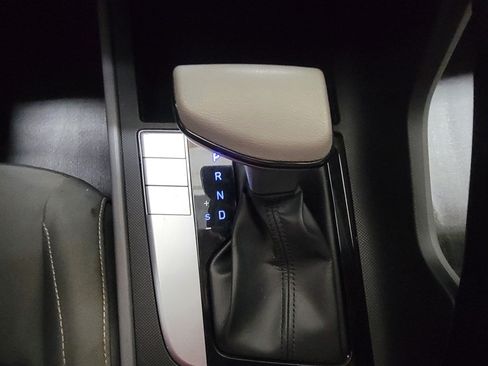 Used 2021 Hyundai Elantra SEL FWD image 18
