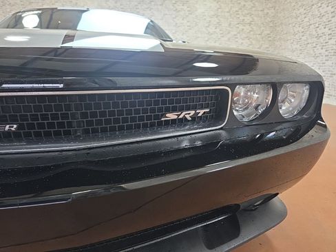 Used 2012 Dodge Challenger SRT8 image 9
