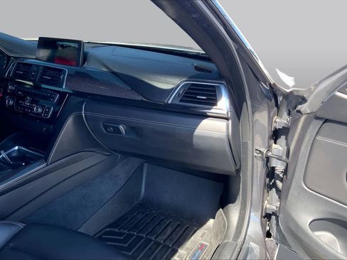 Used 2020 BMW M4 Coupe w/ Competition Package RWD image 18