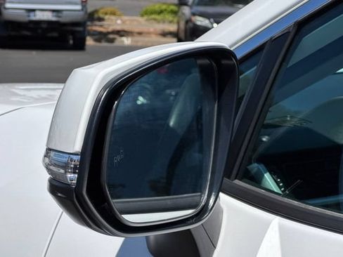 Used 2024 Toyota RAV4 XLE FWD image 53