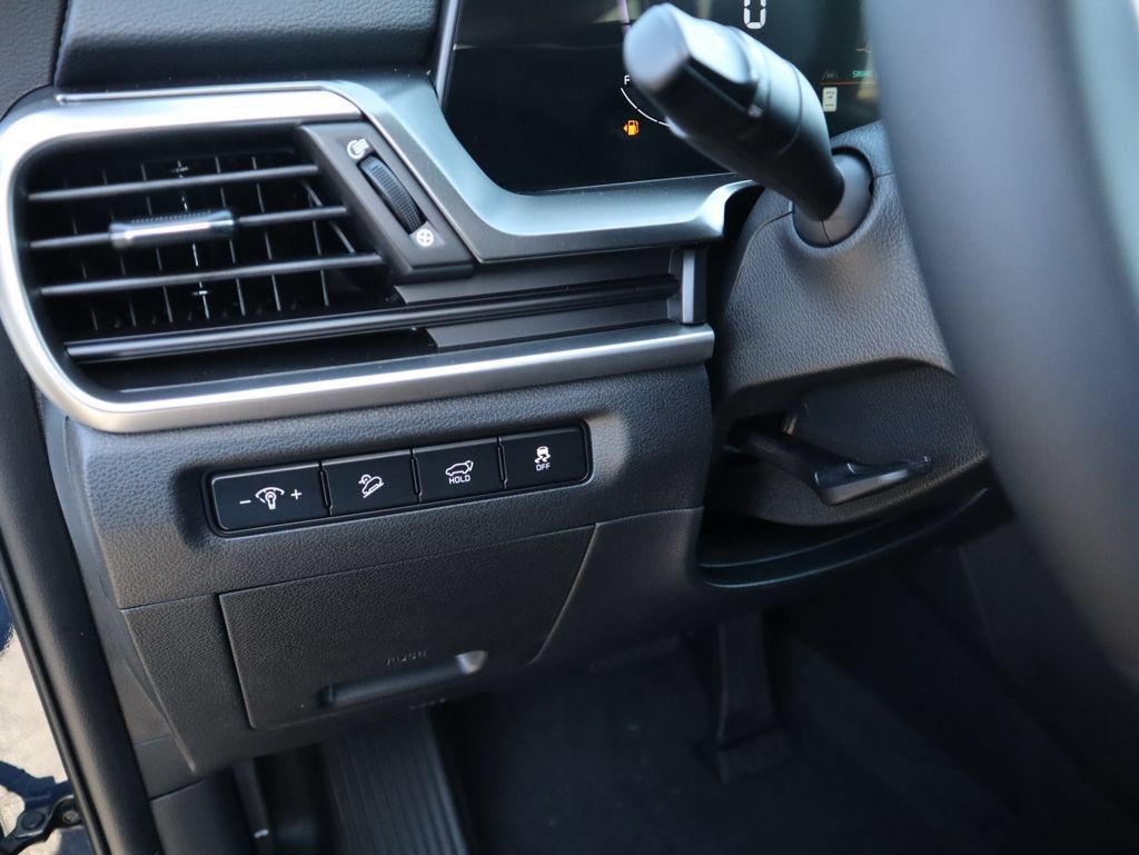 New 2025 Kia Telluride S FWD image 30