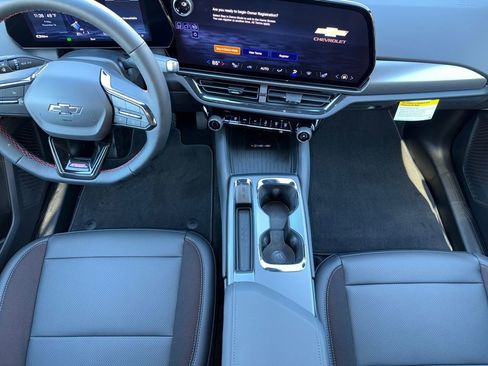 New 2026 Chevrolet Equinox EV RS image 11