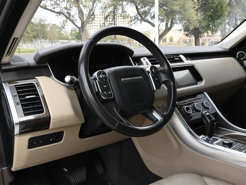 Used 2017 Land Rover Range Rover Sport HSE image 17