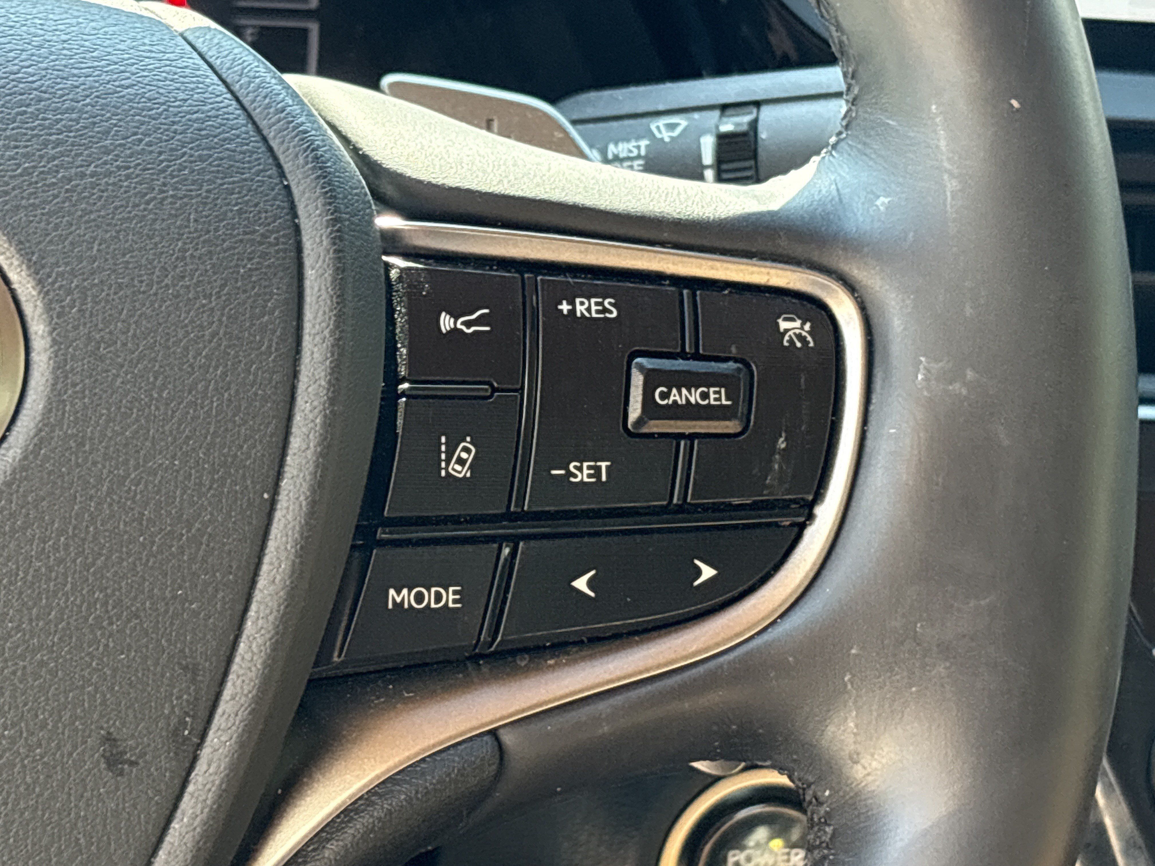 Used 2024 Lexus ES 300h w/ Premium Package FWD image 20