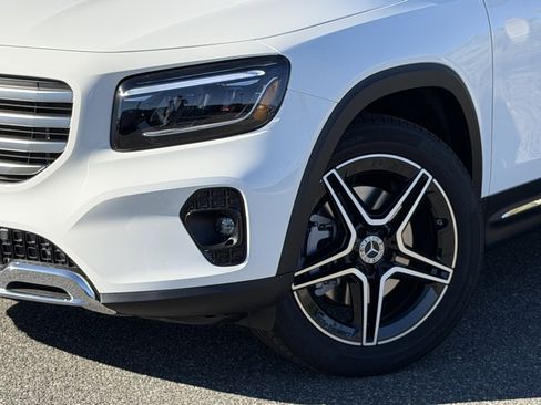New 2026 Mercedes-Benz GLB 250 image 4
