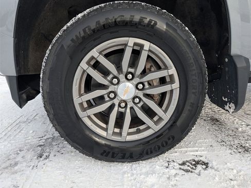 Used 2023 Chevrolet Colorado LT w/ LT Convenience Package image 9