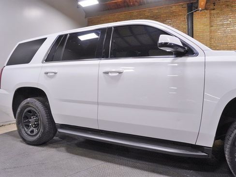 Used 2018 Chevrolet Tahoe 4WD image 9