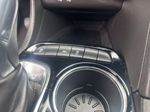 Used 2024 Buick Encore GX Preferred FWD image 27