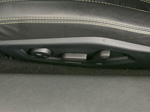 Used 2020 Lamborghini Huracan EVO image 21