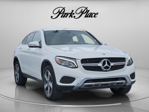 Used 2018 Mercedes-Benz GLC 300 4MATIC Coupe image 7