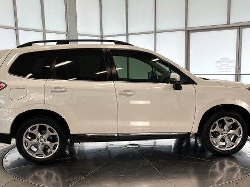 Used 2017 Subaru Forester 2.5i Touring image 8