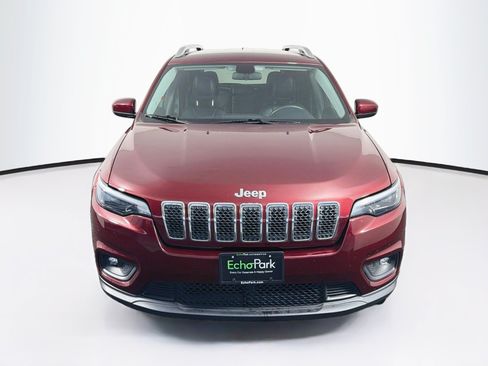Used 2019 Jeep Cherokee Latitude Plus FWD image 2