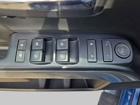 Used 2018 Chevrolet Silverado 1500 LT w/ All Star Edition AWD/4WD image 29
